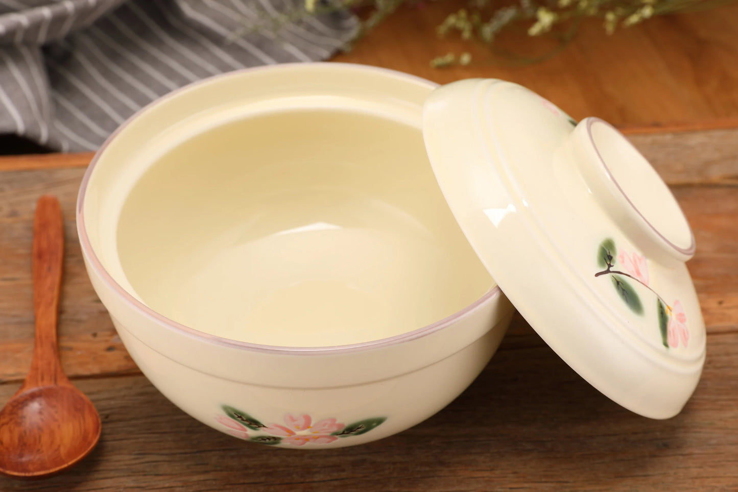 Food Grade multifunctional  portable food serving bowl with lid deep soup bowl  rice ceramic  bowl