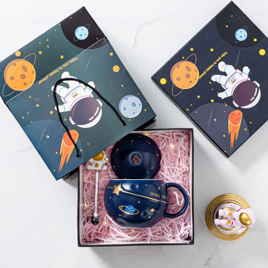 Kawaii Astronaut Cup Space Embossed Planet Mug, Cute Ceramic Coffee Mug, Novelty Mug with Lid and Spoon for Coffee