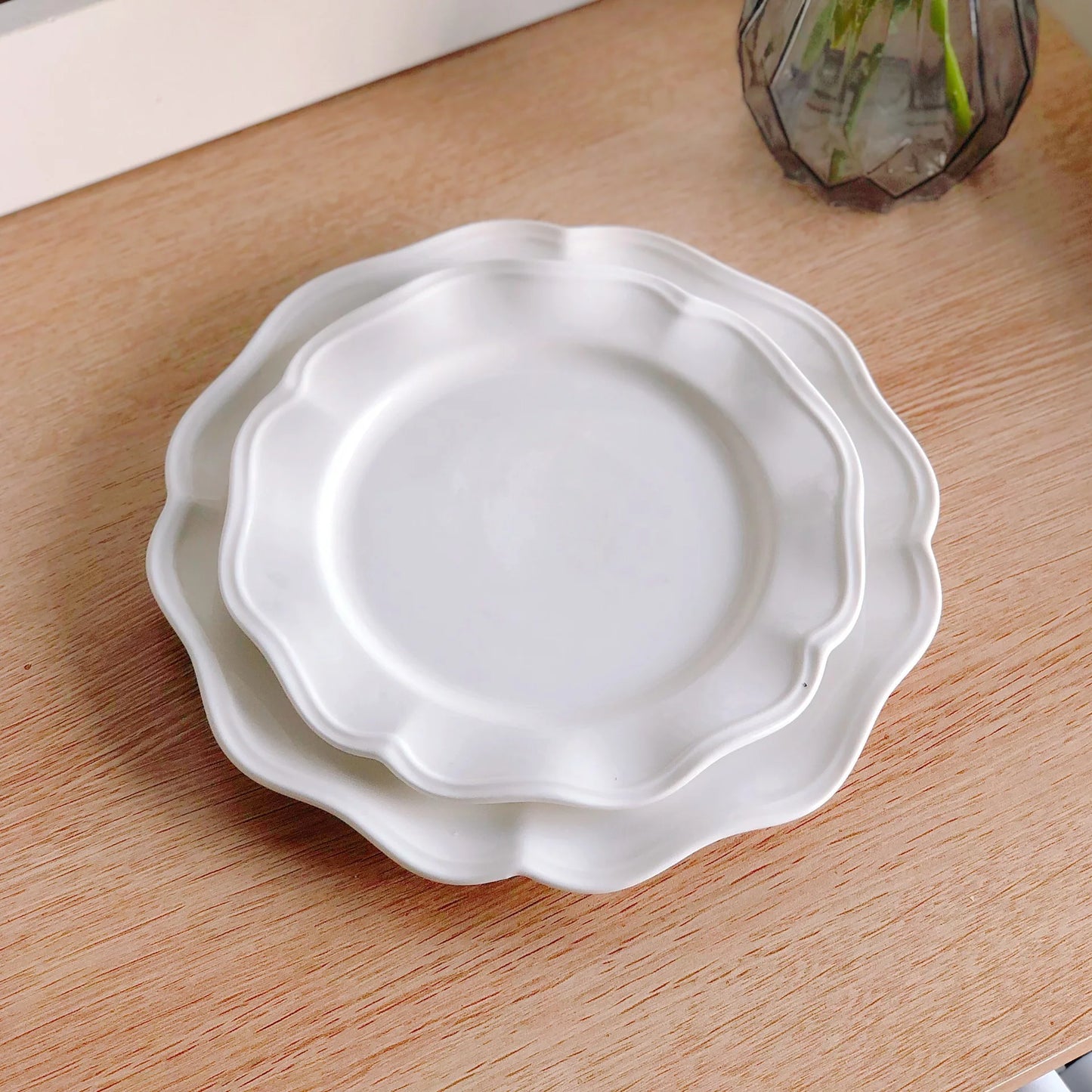 JiuWANG wholesale White ceramic  dishes restaurant  tableware dinner sets plates  in bulk  vaisselles de lux Porcelain