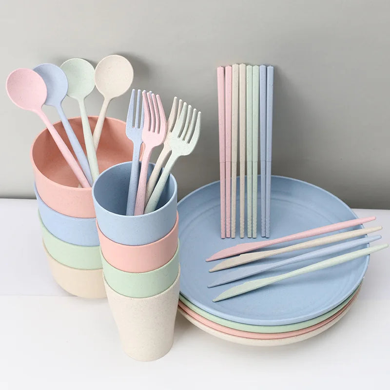 Wholesale Wheat Straw Kids Dinner Set Tableware Degradable Plates Cup Tableware Set Wheat Straw Cutlery Dinnerware Set