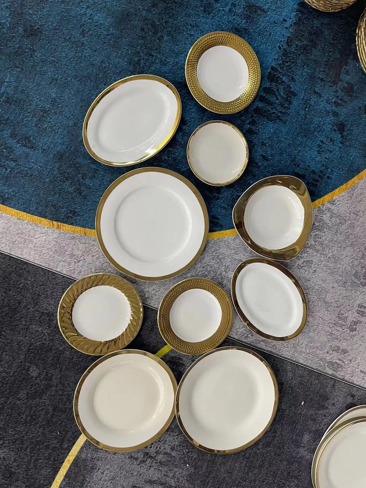 Factory Bulk Sell Stocked White Ceramic Porcelain Plain White Plate Sell By Ton  full dinner service teller porzellan vaiselle