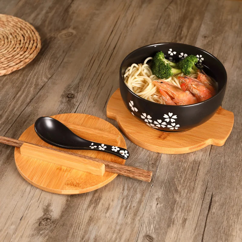 Japanese Ramen Noodle Bowls with Lid Spoon Large Ceramic Soup Bowl Black Hand Drawn Rice Bowl Retro Tableware