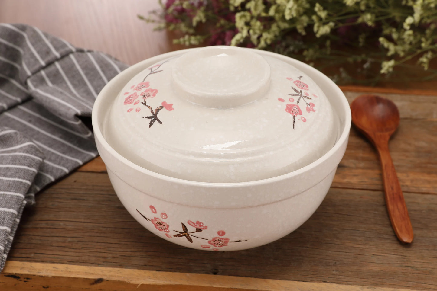 Food Grade multifunctional  portable food serving bowl with lid deep soup bowl  rice ceramic  bowl