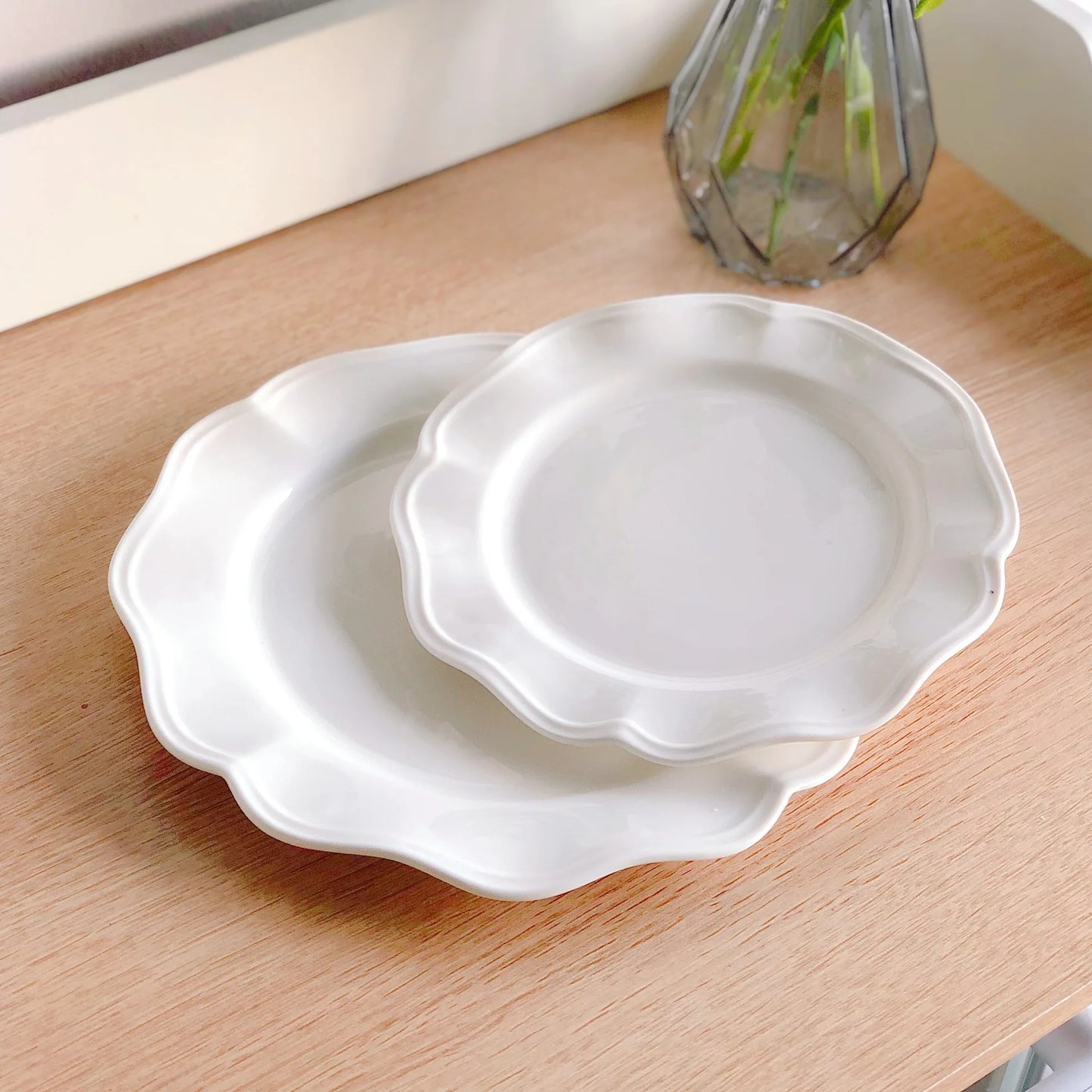 JiuWANG wholesale White ceramic  dishes restaurant  tableware dinner sets plates  in bulk  vaisselles de lux Porcelain