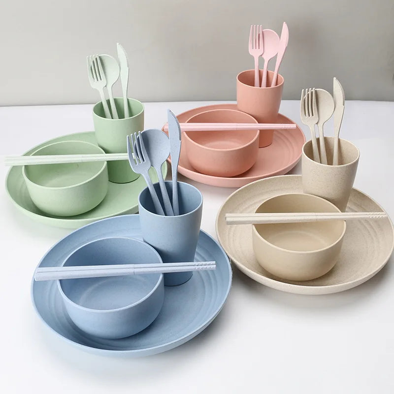 Wholesale Wheat Straw Kids Dinner Set Tableware Degradable Plates Cup Tableware Set Wheat Straw Cutlery Dinnerware Set