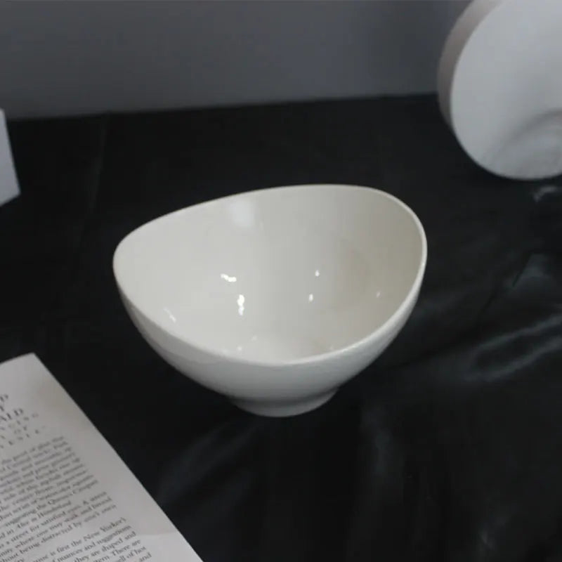 Design High Quality Irregular White Porcelain Soup Boat Shaped Cheap Ceramic Plates Restaurant