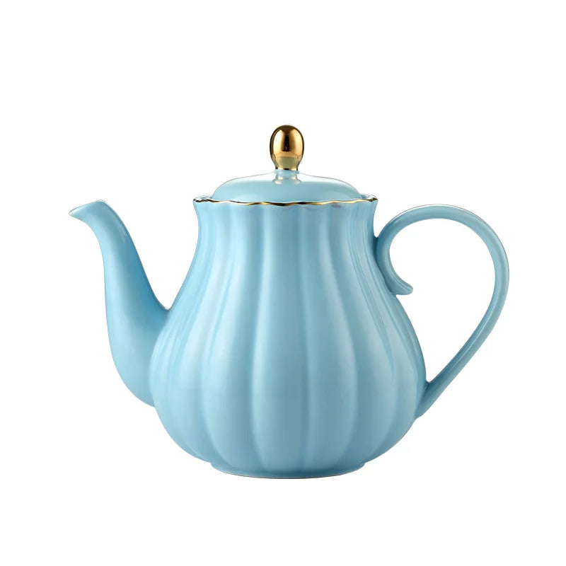 High Quality Factory Supply Fine bone china Gold Tea pot and Cup saucers Ceramic Tea Sets