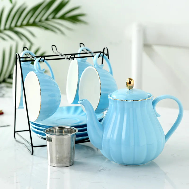 High Quality Factory Supply Fine bone china Gold Tea pot and Cup saucers Ceramic Tea Sets