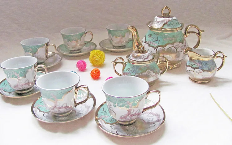 Delicate Bone china Coffee Cup Set European Vintage Tea Cup Tea Kettle Saucer SetGift box Ceramic tea set