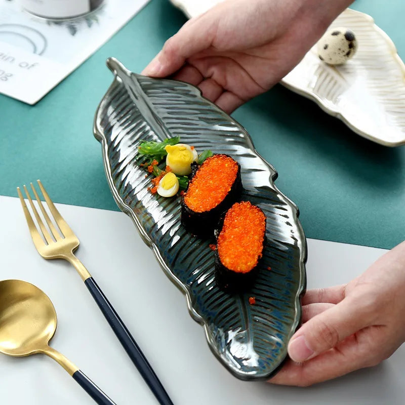 Japanese Style Luxury 10 Inch Ceramic  Fish DishCeramic Leaf Shape Susi Plate suitable for party