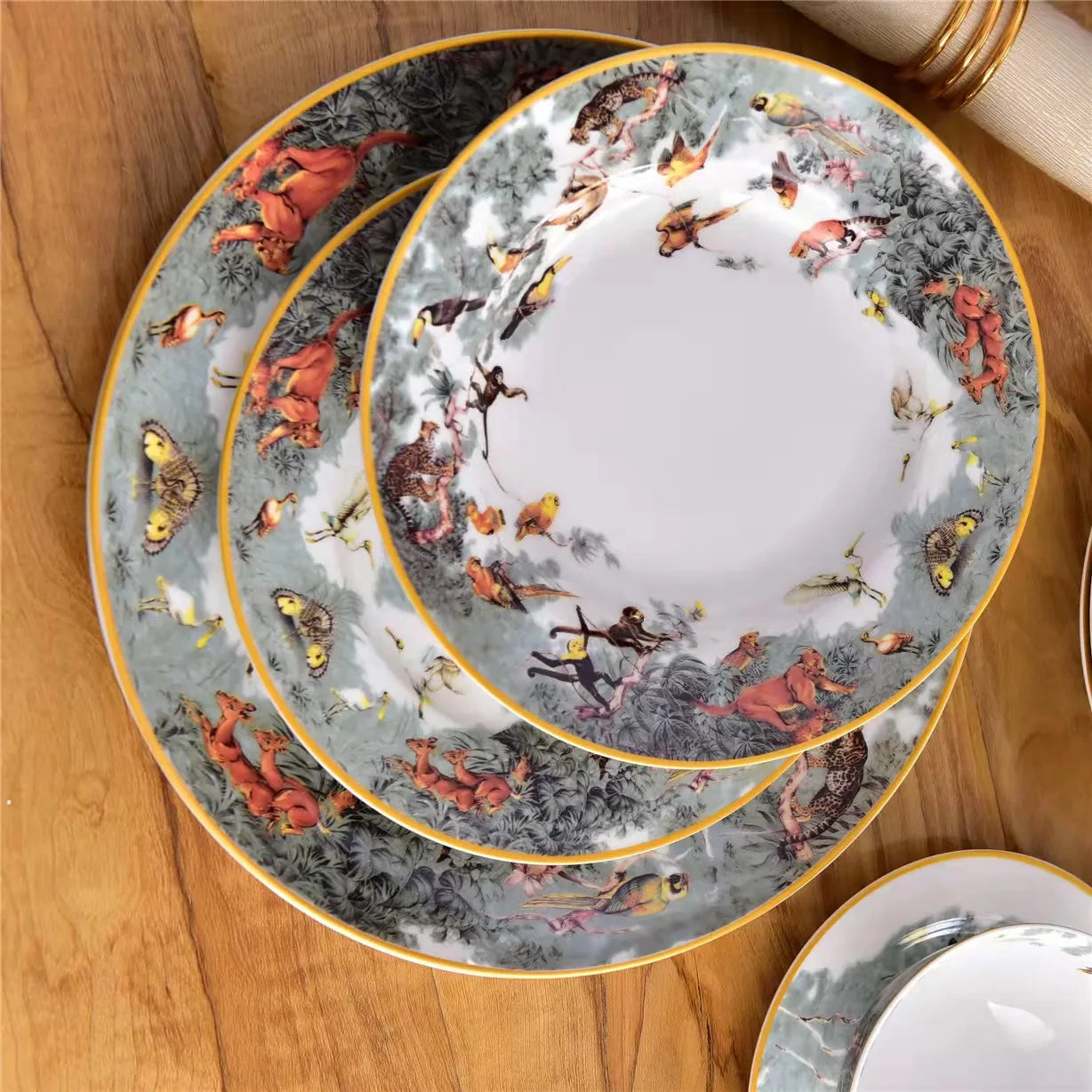 Wholesale western European style bone china tableware 58 pieces ceramic plate bowl set porcelain dinner set